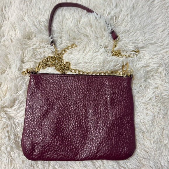 Lodi genuine leather crossbody pouch purse, burgundy with goldtone hardware - Picture 4 of 4